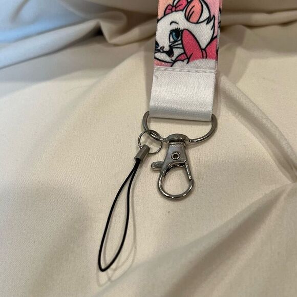 Disney Cats Lanyard Marie Keychain ID Credit Card Badge Holder Key Holder NEW - Picture 4 of 5
